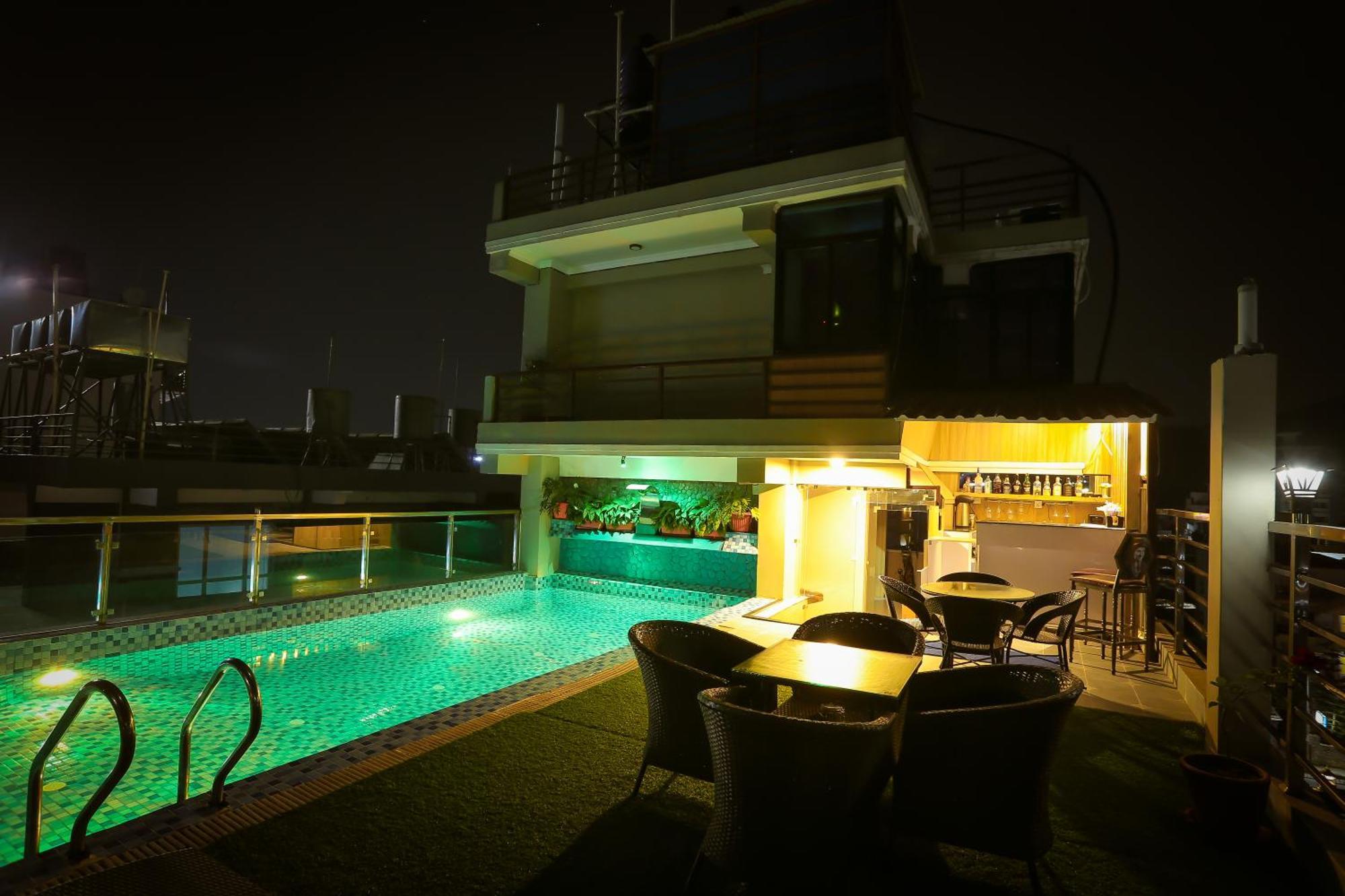 Hotel Eco Tree โพคารา ภายนอก รูปภาพ