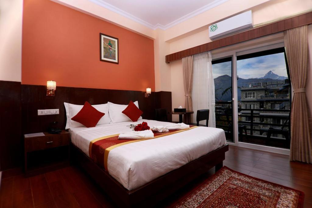 Hotel Eco Tree โพคารา ภายนอก รูปภาพ