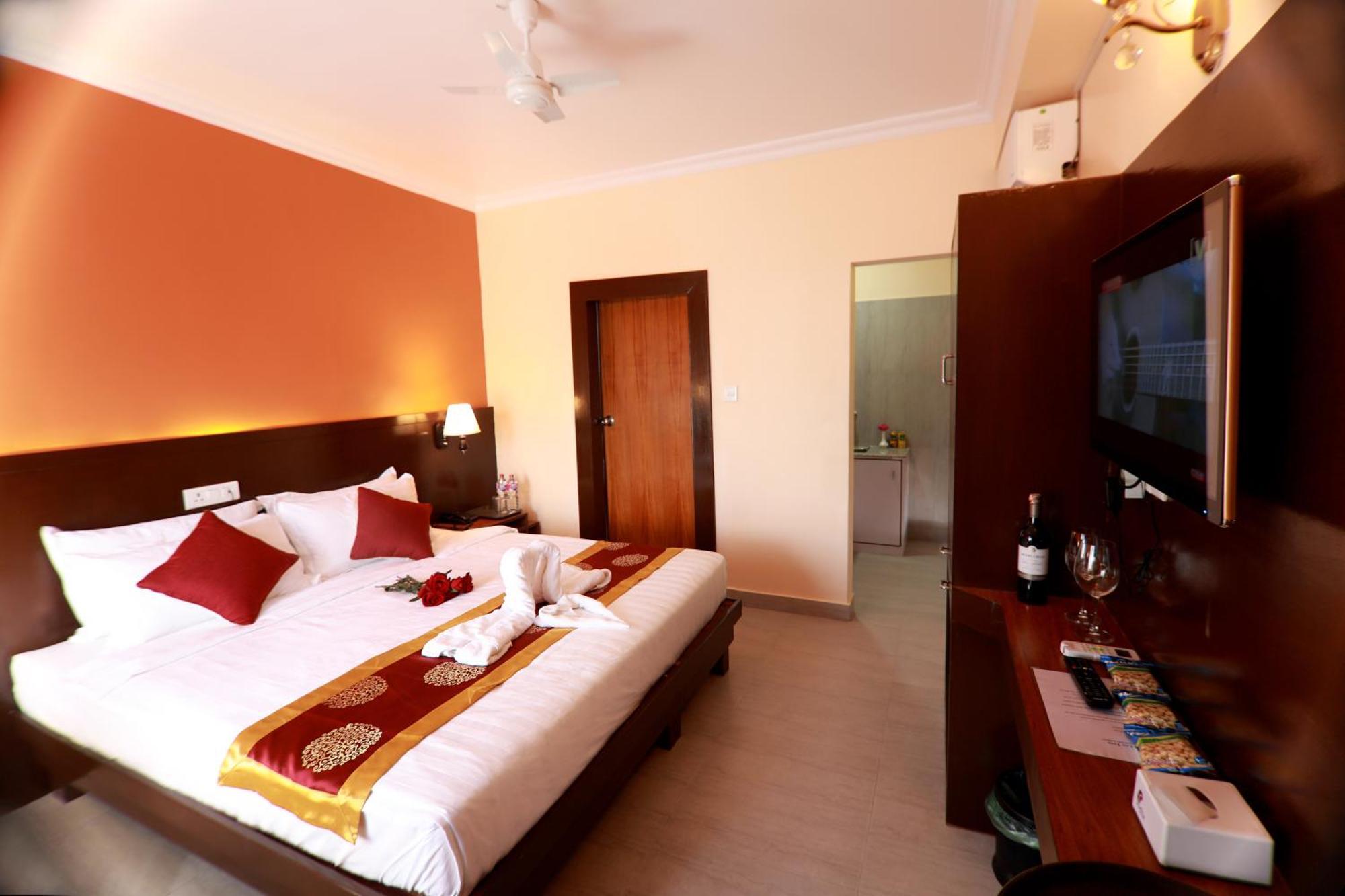 Hotel Eco Tree โพคารา ภายนอก รูปภาพ